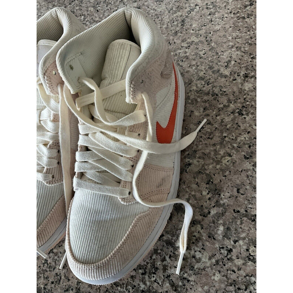 Nike Air Jordan 1 Mid SE Corduroy DA8009-108 Women Size 8.5 - Picture 11 of 12